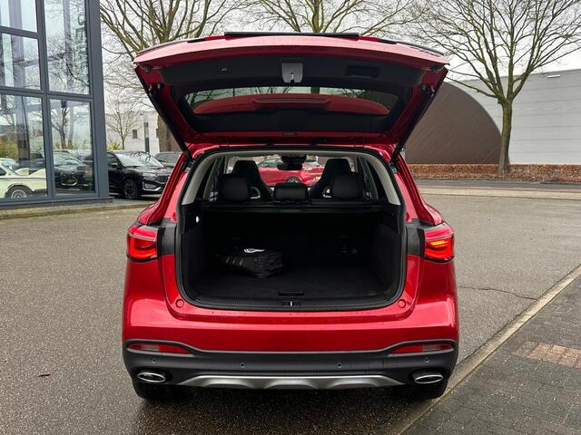 MG EHS 1.5 TGDI Luxury VAN ¤ 25.900,- VOOR ¤ 22.330,- UW LENTEVOORDEEL ¤ 3.570,-! | PHEV | MEGA COMPLEET! | COMPLETE HISTORIE AANWEZIG | FABRIEKSGARANTIE T/M 011-2030 | 52km WLTP ELECTR RIJBEREIK, TOTAAL RIJBEREIK TOT 1.000km! |