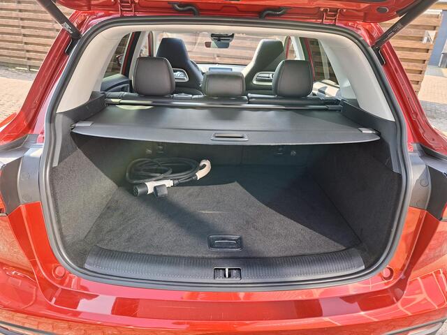 MG EHS 1.5 TGDI Luxury, leer, schuifdak, carplay