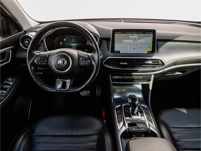 MG EHS 1.5 TGDI PHEV 259pk Luxury Trekhaak/ Elek. panoramadak/ Lederen int./ Camera/ Stoelverwarming