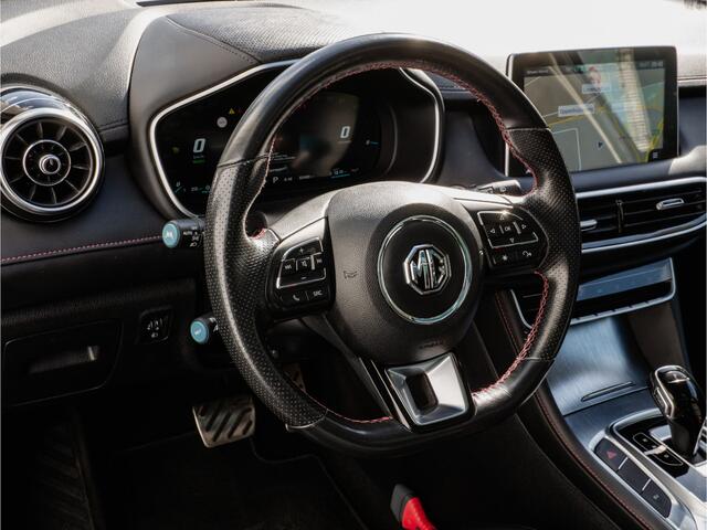 MG EHS 1.5 TGDI PHEV 259pk Luxury Trekhaak/ Elek. panoramadak/ Lederen int./ Camera/ Stoelverwarming