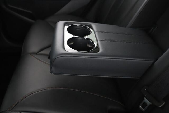 MG HS 1.5 TGDI Luxury Plug-in Hybride | PHEV | Stoelverwarming | 360 graden camera | Ledereren bekleding |