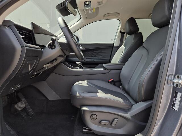MG HS 1.5 Full Hybrid+ Luxury / Fabrieksgarantie tot 12-2032<150.000 km / Stuur- & Stoelverwarming / Elektrische achterklep / Rondomzicht camera / Apple Carplay Android Auto / Adaptief cruise control / Draadloze telefoon lader / Keyless Entry/Start /