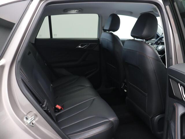 MG HS 1.5 Luxury | Elektrische Verstelbare Stoelen | Stoelverwarming | Apple Carplay & Android Auto |
