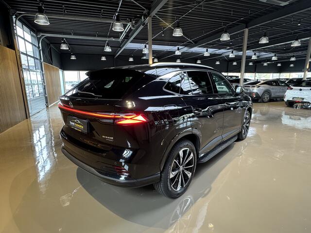 MG MG HS PHEV 1.5 Luxury Navigatie Volleder interieur 19 LMV treeplanken volledig nieuwe auto