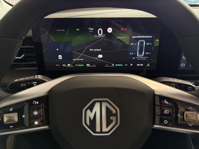MG MG HS PHEV 1.5 TGDI LUXURY PHEV PLUG-IN HYBRIDE | LEER | 272PK NIEUWE AUTO | >1.000 KM TOTAAL BEREIK | 360° CAMERA | ELEKTRISCHE ACHTERKLEP | STOEL/STUUR. VERWARMING | FULL LED | ELEKTRISCHE S