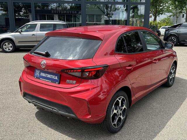 MG MG3 Hybrid+ 1.5 Hybrid+ Luxury 7 JAAR MG FABRIEKS GARANTIE TM 02-2032 | STOEL + STUURVERWARMING | 360 CAMERA | ADAP. CRUISE | DODE HOEK | KEYLESS | APPLE CARPLAY |