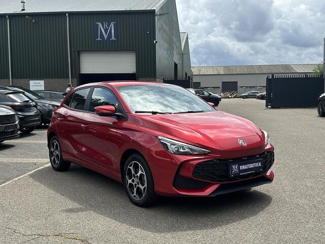 MG MG3 Hybrid+ 1.5 Hybrid+ Luxury 7 JAAR MG FABRIEKS GARANTIE TM 02-2032 | STOEL + STUURVERWARMING | 360 CAMERA | ADAP. CRUISE | DODE HOEK | KEYLESS | APPLE CARPLAY |