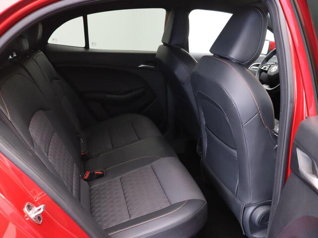 MG MG3 Hybrid+ 1.5 Luxury | Apple Carplay & Android Auto | Rondomzicht Camera | Stoel en Stuurwielverwarming |