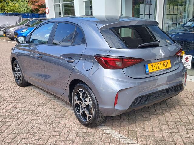 MG MG3 Hybrid+ 1.5 LUXURY Dodehoeksensoren | Leder | Camera