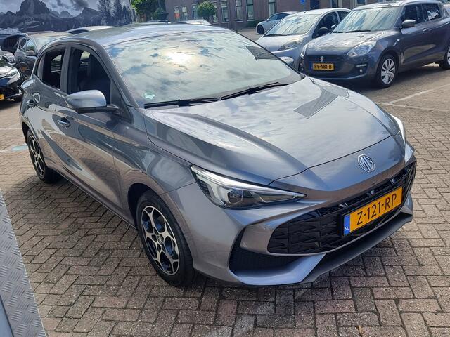 MG MG3 Hybrid+ 1.5 LUXURY Dodehoeksensoren | Leder | Camera