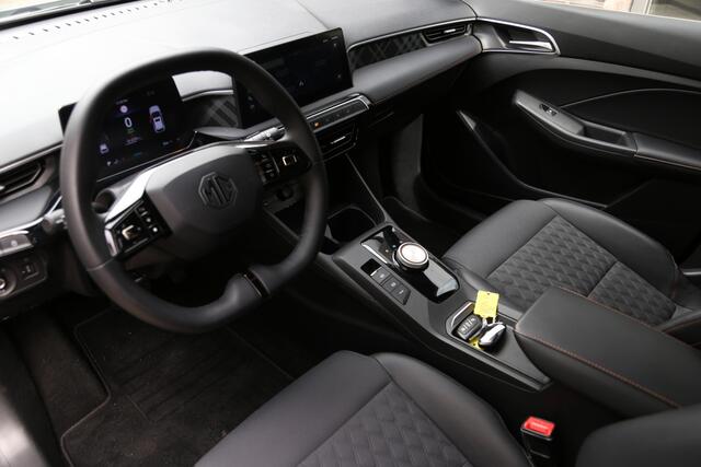 MG MG3 Hybrid+ 1.5 Hybrid+ Luxury Navigatie 360view ACC