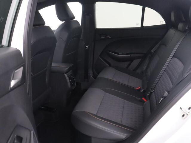 MG MG3 Hybrid+ 1.5 Hybrid+ Luxury | Navigatie | Stoelverwarming | Keyless Start | Stuurwielverwarming