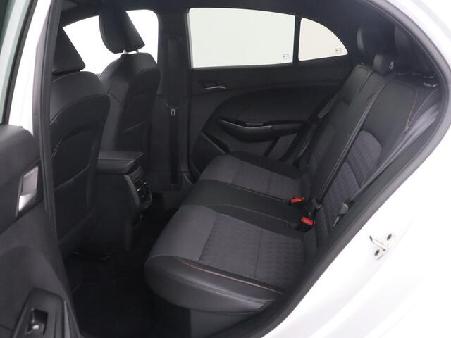 MG MG3 Hybrid+ 1.5 Comfort | Half Leder | Stuur/stoel verwarming | 360 camera | Carplay | Full LED | Adaptive cruise | Climate control |