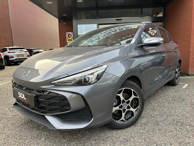 MG MG3 Hybrid+ 1.5 Hybrid+ Luxury // FULL LED // NAVI + CARPLAY // 360 CAMERA // KEYLESS // STOEL + STUURWIELVERWARMING // HALF-LEDER