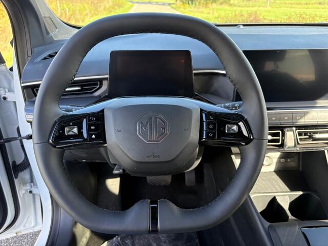 MG Overige MG3 HYBRID / LUXURY / NIEUW / VOLLE UITVOERING