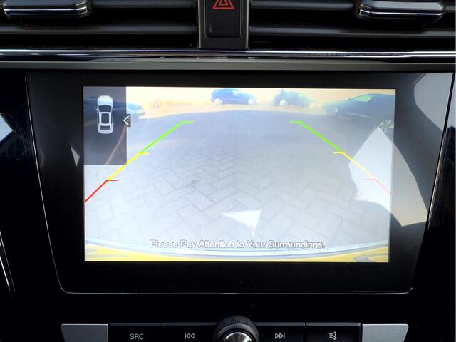 MG ZS EV Luxury Panoramadak, Camera, Leer