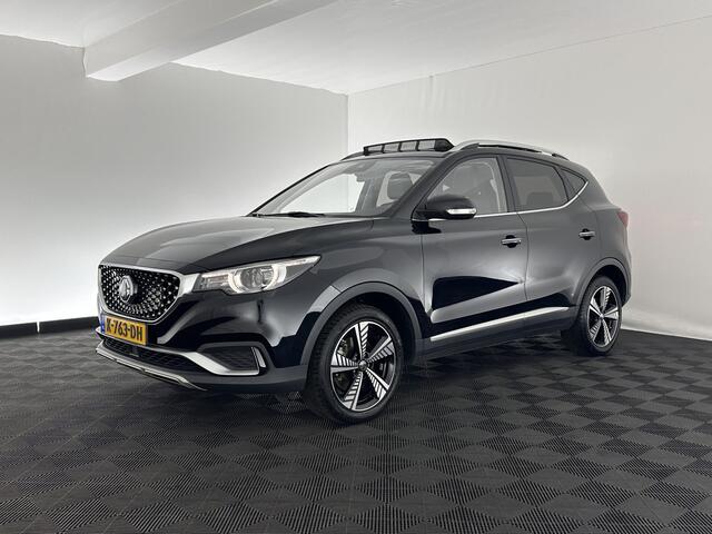 MG ZS EV Luxury 45 kWh (INCL-BTW) *PANO | FULL-LEATHER | CCS-FASTLOADER | KEYLESS | NAVI-FULLMAP | ADAPTIVE-CRUISE | CAMERA | HEATED-SPORTSEATS | CARPLAY | BLINDSPOT | DAB | LANE-ASSIST | 17"ALU*