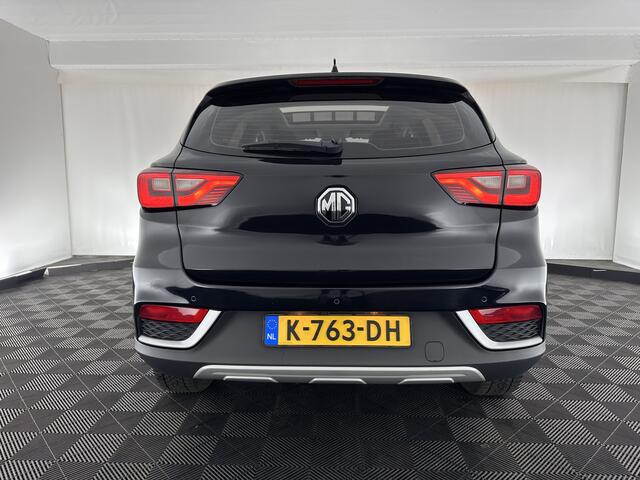 MG ZS EV Luxury 45 kWh (INCL-BTW) *PANO | FULL-LEATHER | CCS-FASTLOADER | KEYLESS | NAVI-FULLMAP | ADAPTIVE-CRUISE | CAMERA | HEATED-SPORTSEATS | CARPLAY | BLINDSPOT | DAB | LANE-ASSIST | 17"ALU*