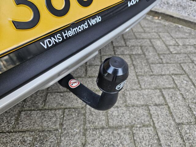 MG ZS EV Luxury 45 kWh | Trekhaak | Navigatie | ¤ 2000,- Inruilpremie ! |