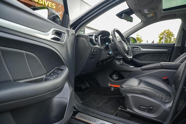 MG ZS MG EV Luxury 45 kWh Panodak Camera Adaptive Cruise Keyless Leer Navigatie Carplay