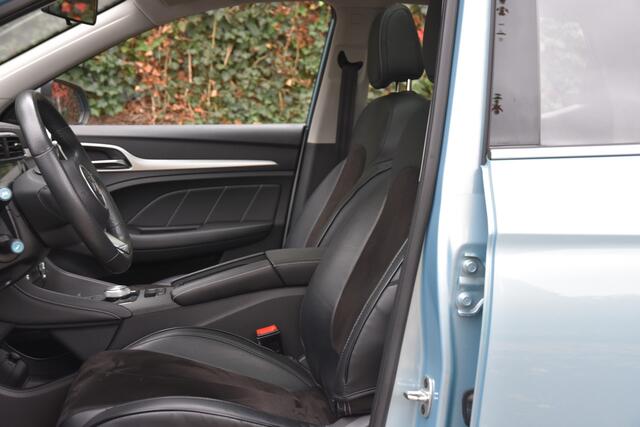 MG ZS MG EV Luxury 45 kWh | LEDER | PANORAMADAK| CARPLAY