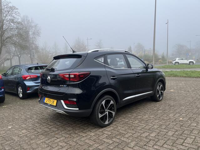 MG ZS MG EV Luxury 45 kWh Pano Automaat Navi Cruise Lmv Pdc Acamera Nap Dealer onderhouden