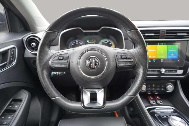 MG ZS MG EV Luxury 45 kWh | Leder | Navi | Panoramadak | Camera | Apple CarPlay | Adaptive Cruise Control |