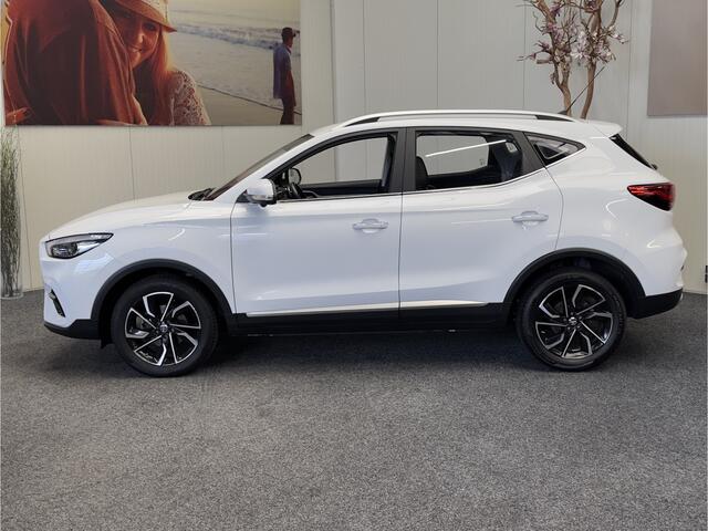 MG ZS 1.5 NAVIGATIE 360 CAMERA LEDEREN BEKLEDING ELECTRISCHE VERSTELBARE VOORSTOEL PDC ACHTER CRUISE CONTROL PDC ZEER MOOI !!