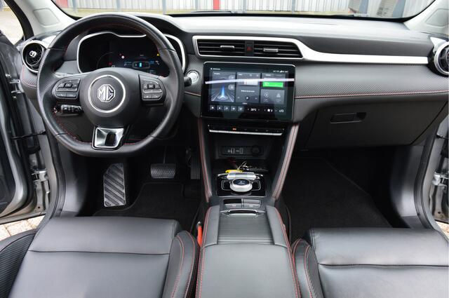 MG ZS MG EV EV Long Range Luxury 70 kWh O.a: Afn. Haak, Clima, Pano, PDC, Camera, Cruise, Etc. All-in prijs!