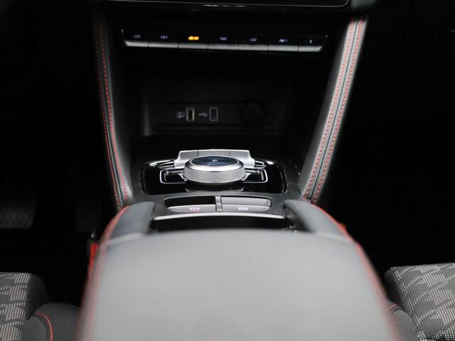 MG ZS MG EV EV Standard Range Comfort 50 kWh | Climate Control / ECC | Cruise control Standaard | Connectiviteit af fabriek | Navigatie | Stoelverwarming | LED koplampen | Park Distance Control achter | Achteruitrijcamera | Dakrailing |