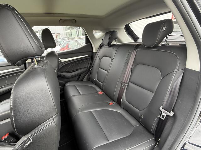 MG ZS MG BWJ 2020 EV 143 PK Luxury 45 kWh AUTOMAAT | NET BINNEN! | SCHUIF PANO | LEDER | STOELVERW. | ELEKTR. STOEL | CAMERA | CARPLAY & ANDROID