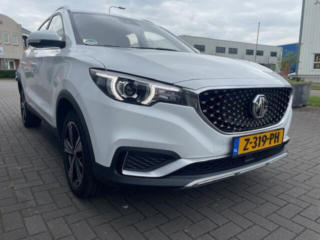 MG ZS EV Luxury 45kWh