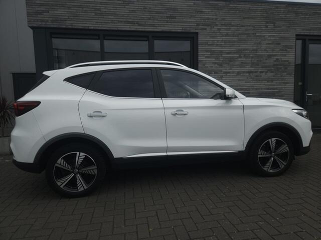 MG ZS Luxe 45 kWh