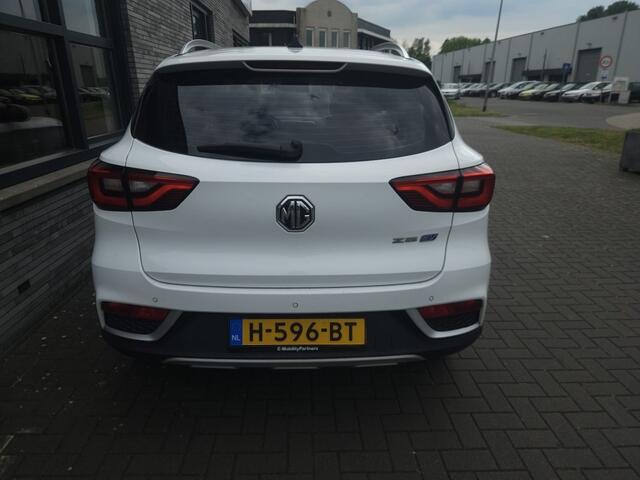 MG ZS Luxe 45 kWh