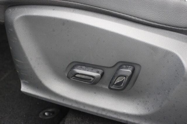 MG ZS Luxury 45 kWh - Carplay, Panorama, Leer, Camera, Stoelverw.