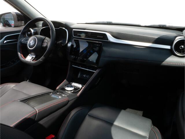 MG ZS EV Long Range Luxury 70 kWh SOH 97% Trekhaak/ Panoramadak/ 360 Camera/ Blindspot/ Leer/ Stoelverwarming/ Carplay