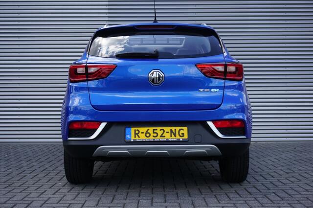 MG ZS MG EV Luxury 45 KWH | LEDER | SCHUIFDAK | CAMERA | SNELLADER