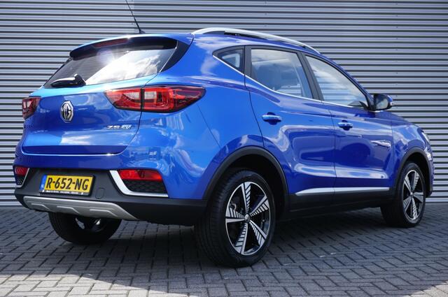 MG ZS MG EV Luxury 45 KWH | LEDER | SCHUIFDAK | CAMERA | SNELLADER