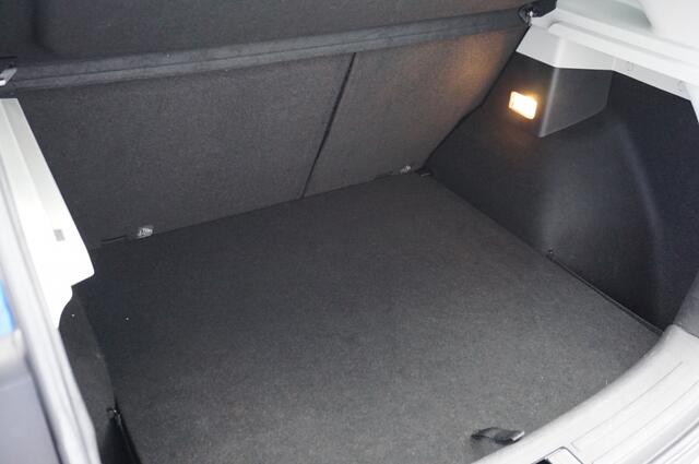 MG ZS MG EV Luxury 45 KWH | LEDER | SCHUIFDAK | CAMERA | SNELLADER