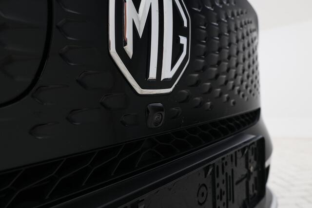 MG ZS MG EV EV Long Range Luxury 70 kWh Panorama, 360 camera, Apple carplay!
