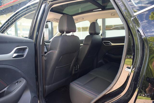MG ZS MG EV EV Luxury 50 kWh met PANO|LEDER|LED|NAV