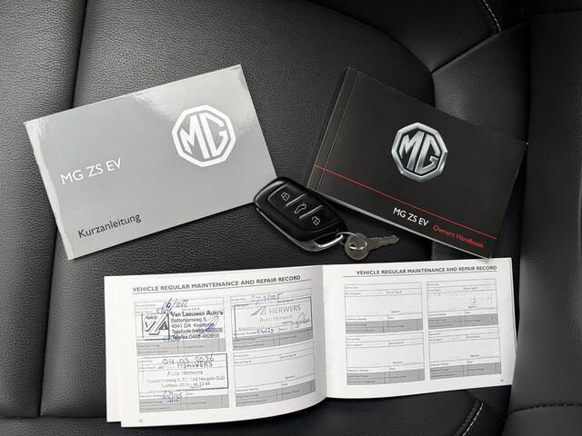 MG ZS MG EV Luxury 45 kWh / SOH 90,99% / Afneembare trekhaak / Schuif-kanteldak / Adaptieve cruise control / Achteruitrijcamera / Apple Carplay/Android Auto