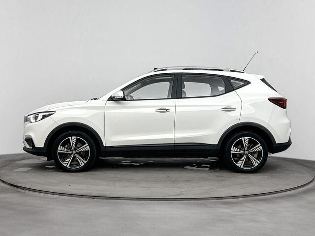 MG ZS MG EV Luxury 45 kWh 143PK | Schuif-/Kanteldak | Stoelverwarming | Lederen Bekleding | Apple CarPlay & Android Auto