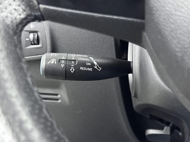 MG ZS MG EV Luxury 45 kWh 143PK | Schuif-/Kanteldak | Stoelverwarming | Lederen Bekleding | Apple CarPlay & Android Auto