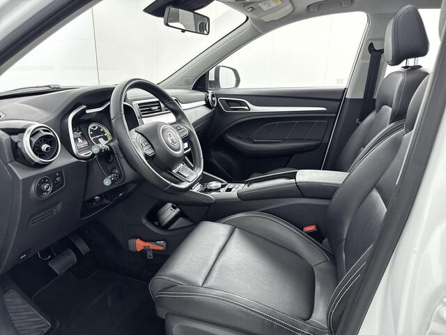 MG ZS MG EV Luxury 45 kWh 143PK | Schuif-/Kanteldak | Stoelverwarming | Lederen Bekleding | Apple CarPlay & Android Auto