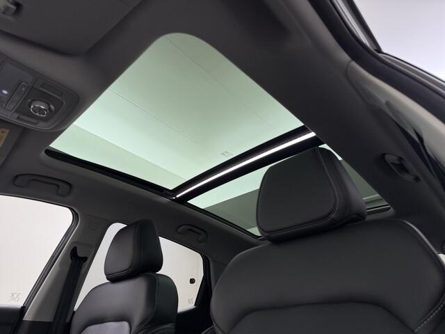 MG ZS MG EV Luxury 45kWh SOH 93% Panoramadak Leder+Verwarmd Adap.Cruise Camera Elek.Stoel Apple Carplay/Android Auto Navi Airco Privacy Glas Lmv 17" Bluetooth DAB Isofix Rijstrooksensor Origineel Nederlandse Auto Dealeronderhouden