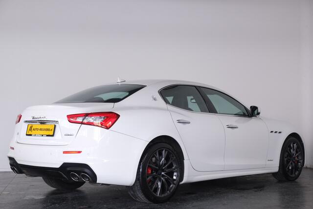Maserati GHIBLI S 3.0 V6 GranSport Navigatie / Stoelverwarming / Carplay / Cruise Control / Soft Close