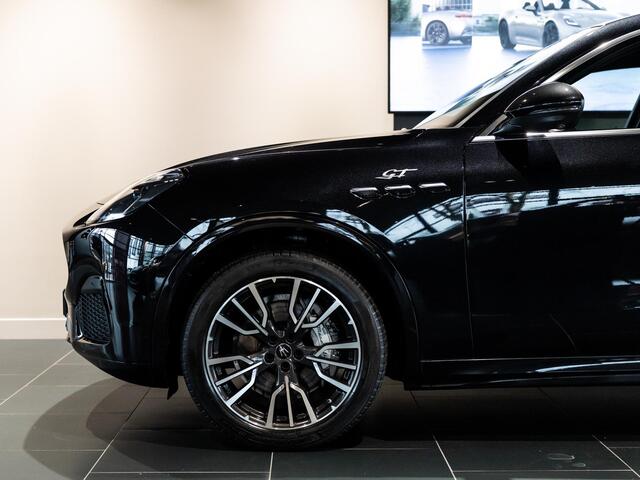 Maserati Grecale 2.0 MHEV GT 300pk | 2 jaar garantie | Stoel- en stuurverwarming | Leder | Panoramadak | 20" velgen | Head Up Display | All Season