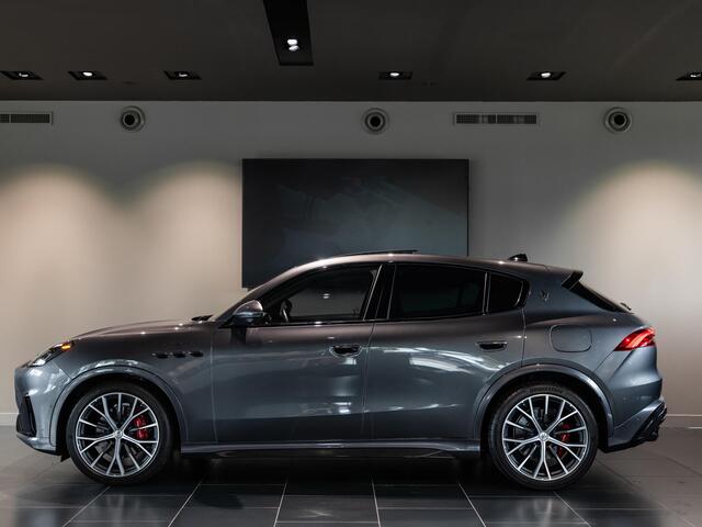 Maserati Grecale 3.0 V6 Trofeo Rood leder | Panoramadak | Surround camera | Sonus Faber audio