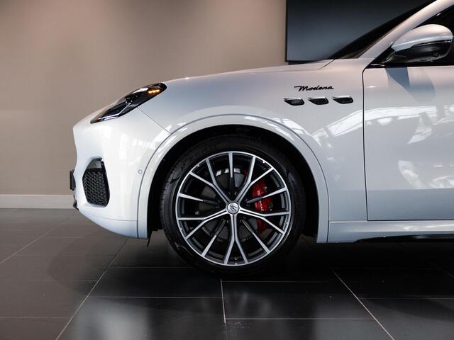 Maserati Grecale 2.0 MHEV Modena 330pk | 2 jaar garantie | Climate Pack | Tech Pack | Dubbel glas | Luchtvering | Matrix LED | 21"